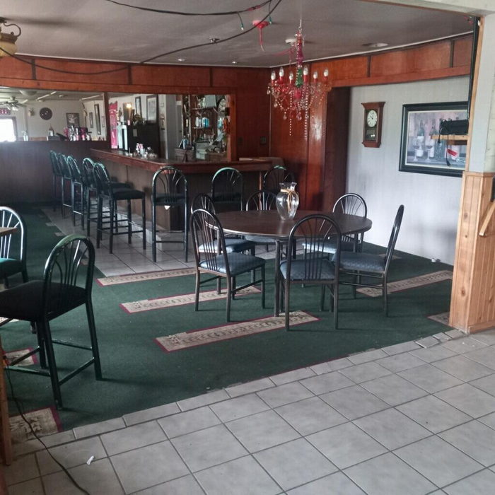 Johnny Bs (Italian Garden) - Real Estate Photo (newer photo)